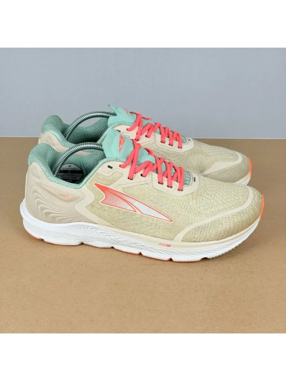 Altra Torin 5 Athletic Running Shoes Womens 9 Beige Coral Green Low Top Lace Up